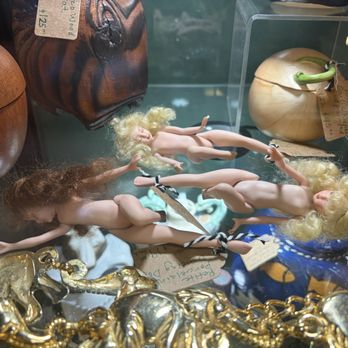 Reminisce - Antiques Near Me - Paso Robles, California Reminisce - Antiques Near Me - Paso Robles, California