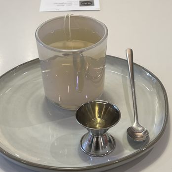 AURA Candle Bar - Plate, measuring cup, candle, long teaspoon - Candle Stores Near Me - Chicago, Illinois