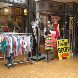 Vixen Vintage Boutique - Vixen Vintage Boutique