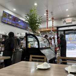 Supreme Taste - Store front and cash