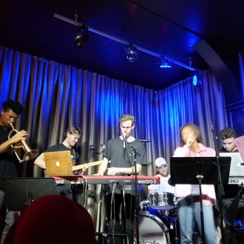 Hotel Café - Large group crammed onstage. - Music Venues Near Me - Los Angeles, California Hotel Café - Large group crammed onstage. - Music Venues Near Me - Los Angeles, California