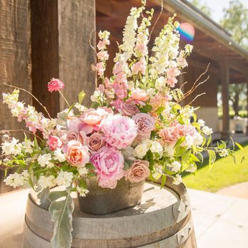 Roblar Winery - Wineries Near Me - Santa Ynez, California