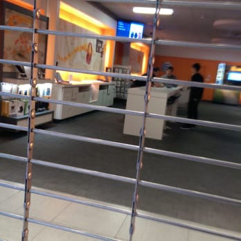 AT&T Store - 10:43am - Mobile Phones Near Me - Bellevue, Washington