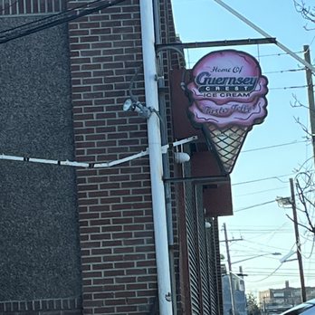 Guernsey Crest - Sign outside - Ice Cream & Frozen Yogurt Near Me - Paterson, New Jersey