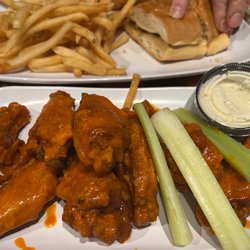 Sherwood's - Wings