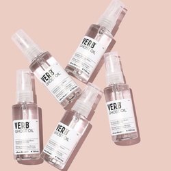Kat Evans - Studio 7 - The perfect oil that's never to heavy.