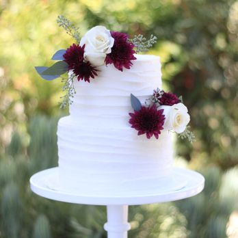 Chantel & Bella - Franciscan Garden Wedding - Cupcakes Near Me Chantel & Bella - Franciscan Garden Wedding - Cupcakes Near Me
