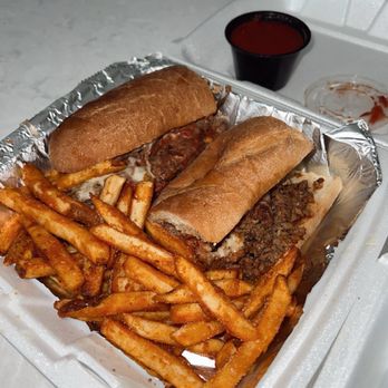 Caniglia's a Mano - Pizza Near Me - Papillion, Nebraska Caniglia's a Mano - Pizza Near Me - Papillion, Nebraska
