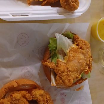 Steve's Chicken - Mom's sandwich: you get 3 chicken thighs! - Chicken Wings Near Me - Aiea, Hawaii