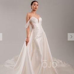 Veronica with removable train - Private Label