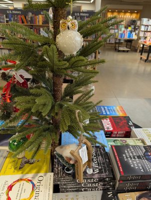 Barnes & Noble by null