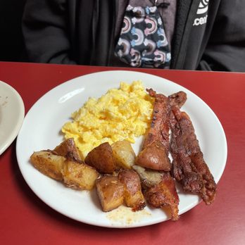 JoAnn's Cafe - Joann's Special - American Near Me - South San Francisco, California