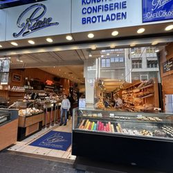 Café Riese - Entrance!
