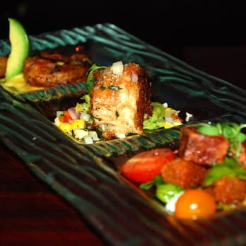 The Compass - Trio of Appetizers. Tuna, Crab Cakes, and Shrimp. - American Near Me - Phoenix, Arizona The Compass - Trio of Appetizers. Tuna, Crab Cakes, and Shrimp. - American Near Me - Phoenix, Arizona