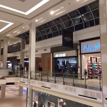 Oakville Place - Shopping Centers Near Me - Oakville, Ontario