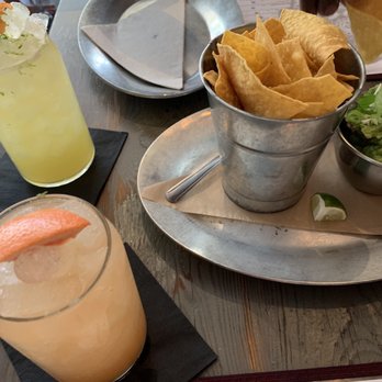 Vida Taco Bar - Chips Guacamole, Grapefruit Soda, Il Egal Smoked Margarita - Tacos Near Me - Annapolis, Maryland Vida Taco Bar - Chips Guacamole, Grapefruit Soda, Il Egal Smoked Margarita - Tacos Near Me - Annapolis, Maryland