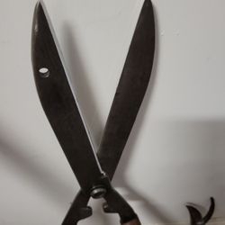 Hower's Shears