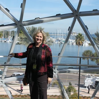 Seaside Publishing - At the Salvador Dali Museum, St.Petersburg, Florida - Print Media Near Me - Saint Petersburg, Florida Seaside Publishing - At the Salvador Dali Museum, St.Petersburg, Florida - Print Media Near Me - Saint Petersburg, Florida