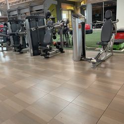 LA Fitness - Shiny clean floor!