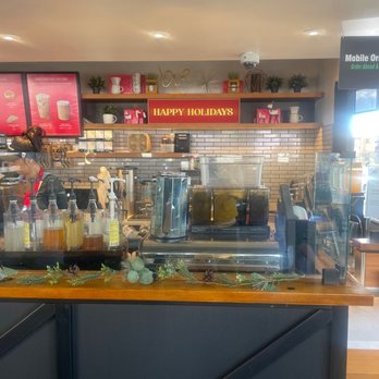 Starbucks - Holiday decorations - Coffee & Tea Near Me - North Hollywood, California