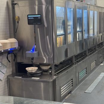 sweetgreen - Healthy Salads, Wraps, and Bowls - Automated kitchen system for ordering - Salad Near Me - Scottsdale, Arizona