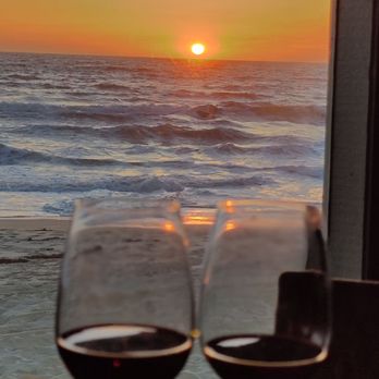 Chart House - Seafood Near Me - Redondo Beach, California Chart House - Seafood Near Me - Redondo Beach, California