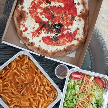 Cassie's Restaurant - $39 family meal. Garden salad, margherita and penne vodka with grilled chicken - Pizza Near Me - Orangeburg, New York Cassie's Restaurant - $39 family meal. Garden salad, margherita and penne vodka with grilled chicken - Pizza Near Me - Orangeburg, New York