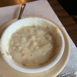 Kelly’s pub  - Clam chowder good.