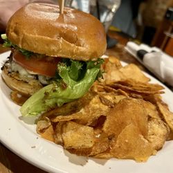 Rezervoir Lounge - Burger Bleu Bayou