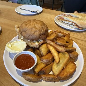 Pollo Bravo - Sandwich combo - Tapas/Small Plates Near Me - Portland, Oregon