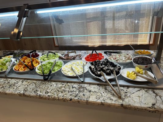 Hunan Chinese Restaurant buffet by null