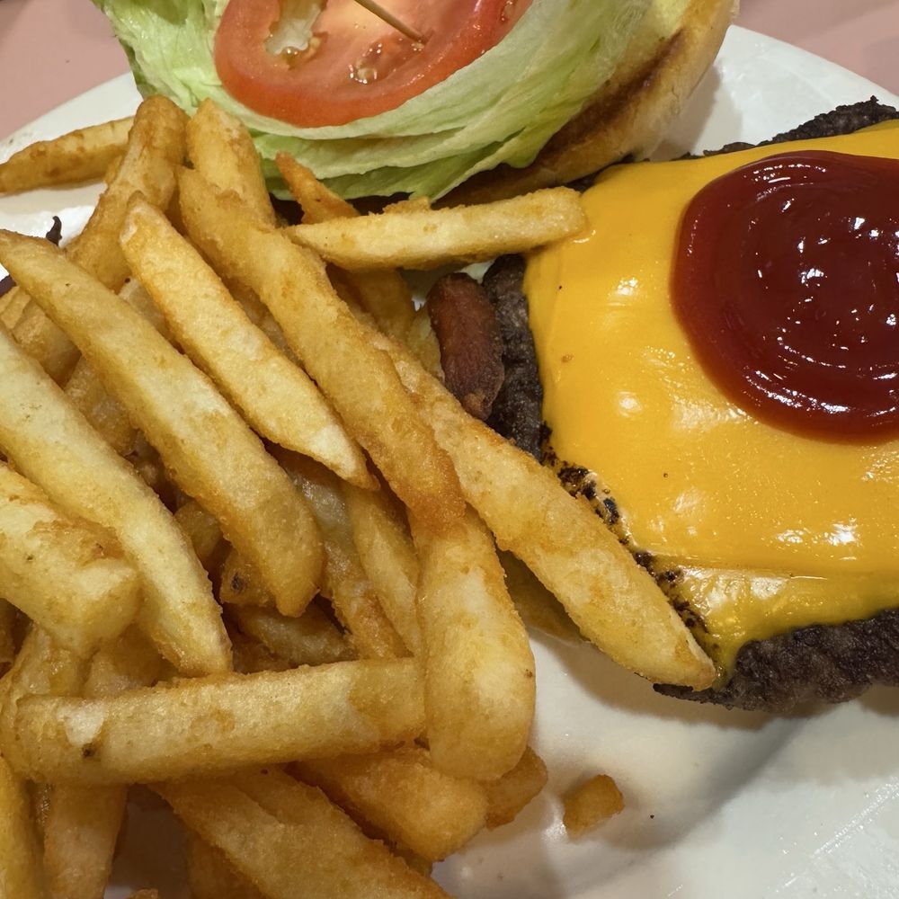 Peggy Sue's - Buddy Holly Bacon Cheeseburger - Diners Near Me - Mesquite, Nevada Peggy Sue's - Buddy Holly Bacon Cheeseburger - Diners Near Me - Mesquite, Nevada