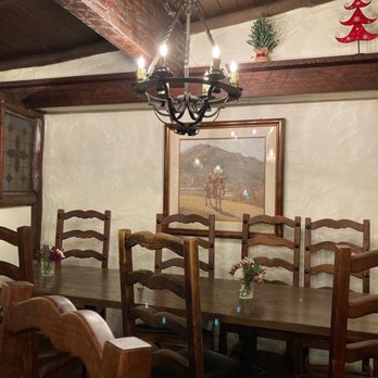 El Adobe - Dinning Area - Latin American Near Me - San Juan Capistrano, California El Adobe - Dinning Area - Latin American Near Me - San Juan Capistrano, California