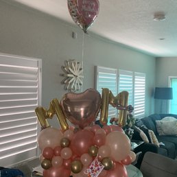 Mother's Day balloon bouquet Mother's Day balloon bouquet