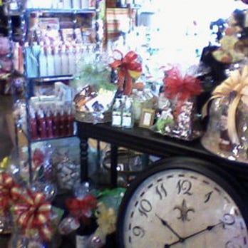The Basketry - Great Christmas decor - Gift Shops Near Me - Luling, Louisiana