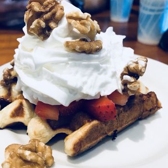 Pupfish Cafe - Dessert waffle - Coffee & Tea Near Me - Bishop, California Pupfish Cafe - Dessert waffle - Coffee & Tea Near Me - Bishop, California