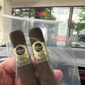 Edwards Pipe & Cigar - Tobacco Shops Near Me - Fort Collins, Colorado Edwards Pipe & Cigar - Tobacco Shops Near Me - Fort Collins, Colorado