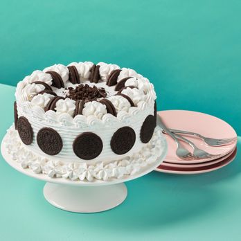 Marble Slab Creamery - a cake on a pedestal - Ice Cream & Frozen Yogurt Near Me - Laredo, Texas Marble Slab Creamery - a cake on a pedestal - Ice Cream & Frozen Yogurt Near Me - Laredo, Texas