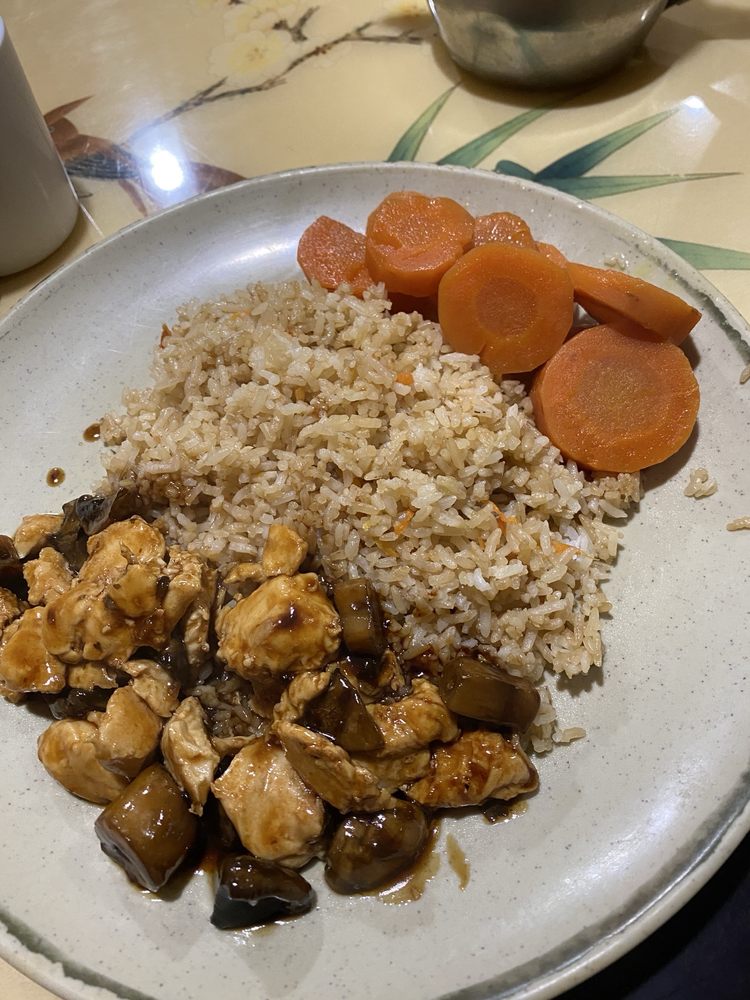 Tokyo Japanese Steakhouse Lebanon Logo