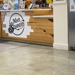 Main Squeeze - Apparently I can now only leave abbreviated reviews. So food great cardboard coffee cups suck.
