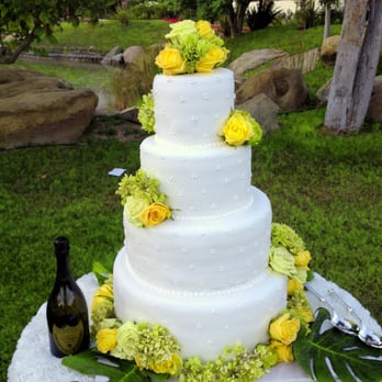 Edvin's Custom Cakes - a three tiered wedding cake - Custom Cakes Near Me - Glendale, California Edvin's Custom Cakes - a three tiered wedding cake - Custom Cakes Near Me - Glendale, California