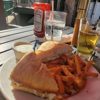 Chatham Tap Mass. Ave. - Gorgonzola pear sandwich - Pubs Near Me - Indianapolis, Indiana Chatham Tap Mass. Ave. - Gorgonzola pear sandwich - Pubs Near Me - Indianapolis, Indiana