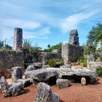 Coral Castle - Museums Near Me - Homestead, Florida