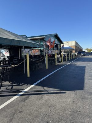 Fenton Bar and Grill by null