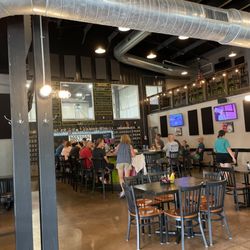 Railtown Brewing Company - Bar area