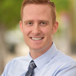 Columbia Point Eyecare - Dr Furness