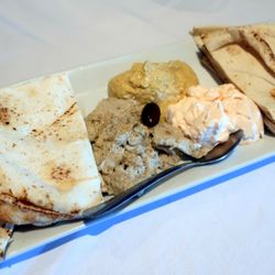 Yiannis Taverna Greek Restaurant