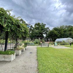 TheSchoolhouse - Outdoor garden