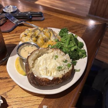Outback Steakhouse - Steakhouses Near Me - Columbus, Ohio Outback Steakhouse - Steakhouses Near Me - Columbus, Ohio