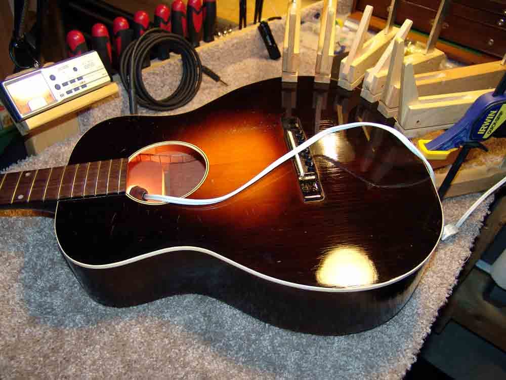 ANN ARBOR GUITARS Updated September 2024 302 E Liberty, Ann Arbor